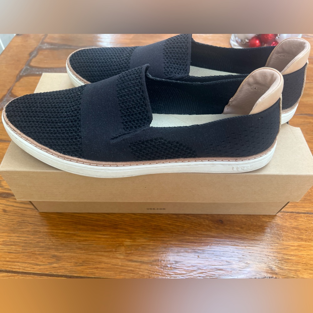 UGG Women’s Sammy Sneaker